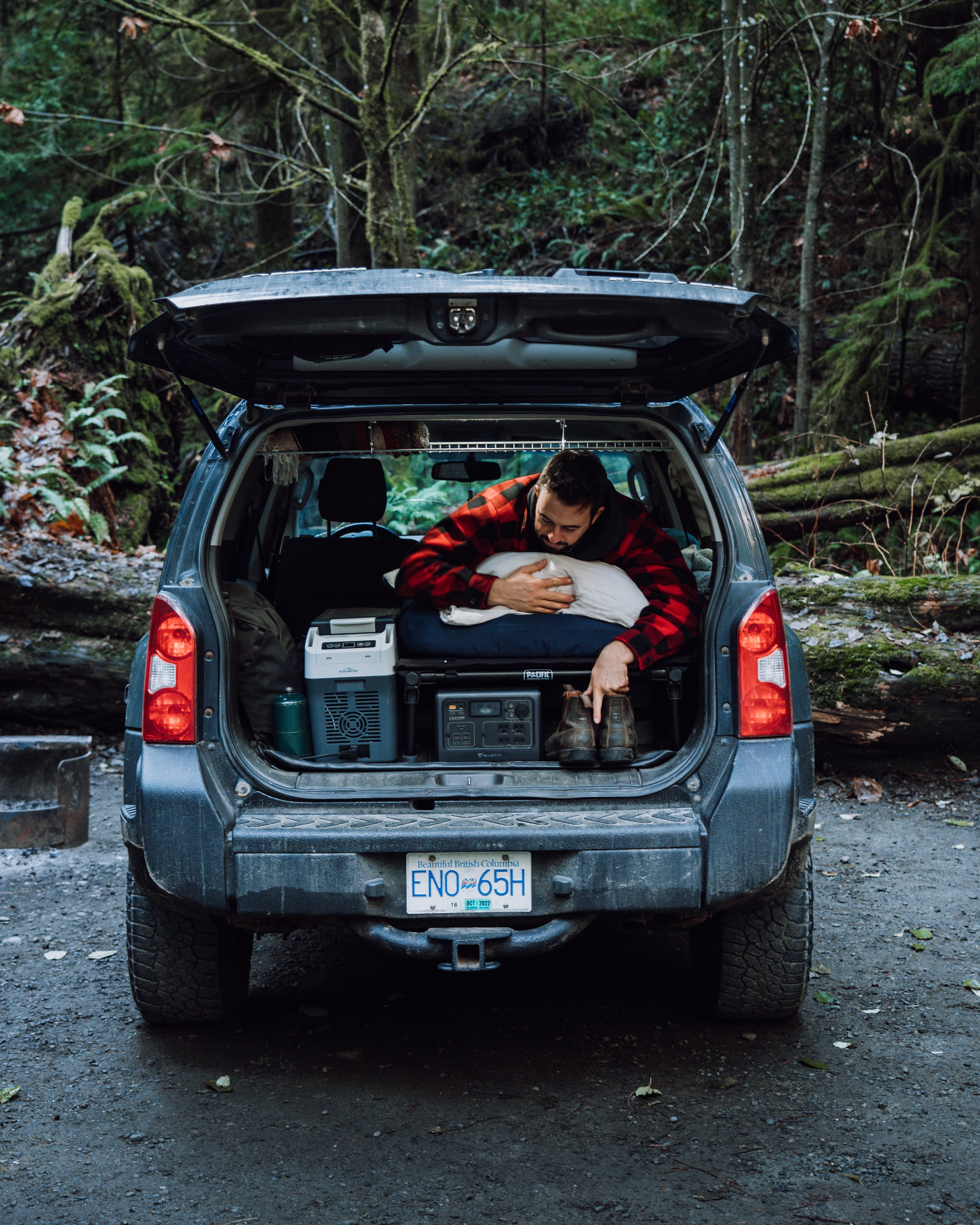 Why Use a Sleeping Platform Inside Your Vehicle?